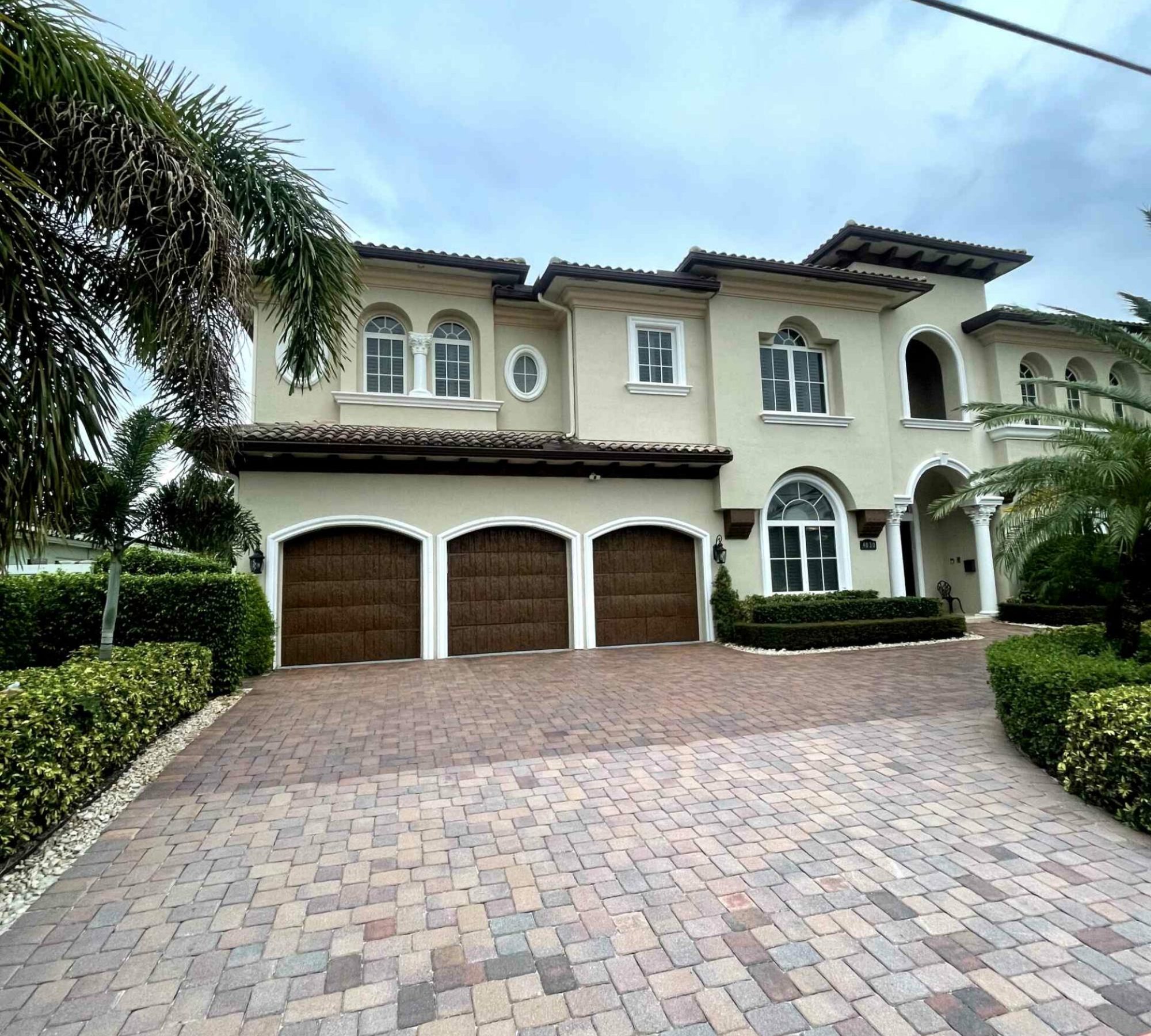 Pressure Washing Lighthouse Point , FL